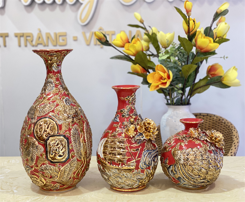 Bình lọ phong thủy vẽ vàng