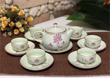 Bộ Trà Men Ngọc Viền Vàng Hoa Sen Hồng