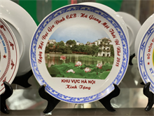 Đĩa Sứ Viền Hạc Xanh In Logo