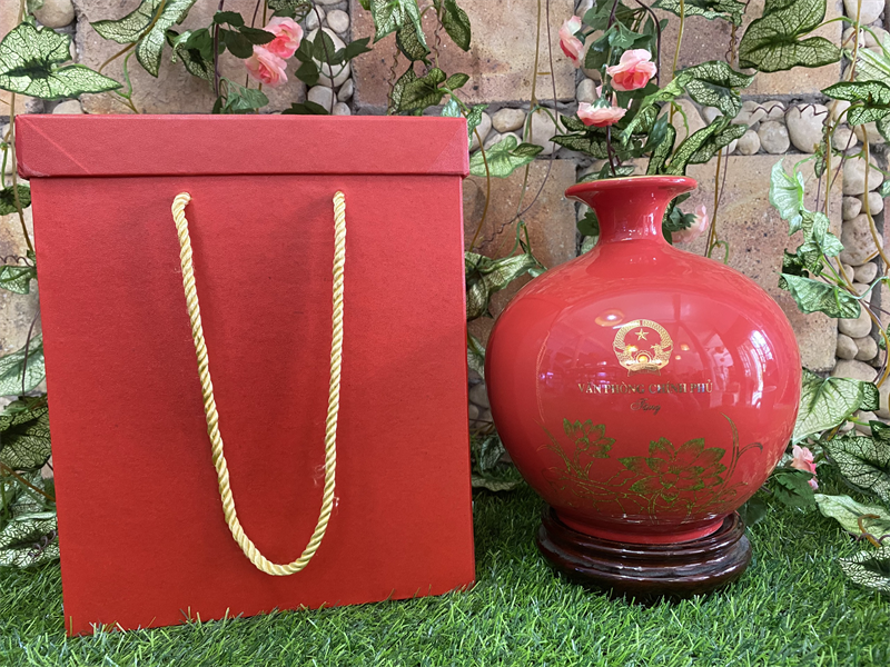 Bình Hút Lộc Men Đỏ In Logo